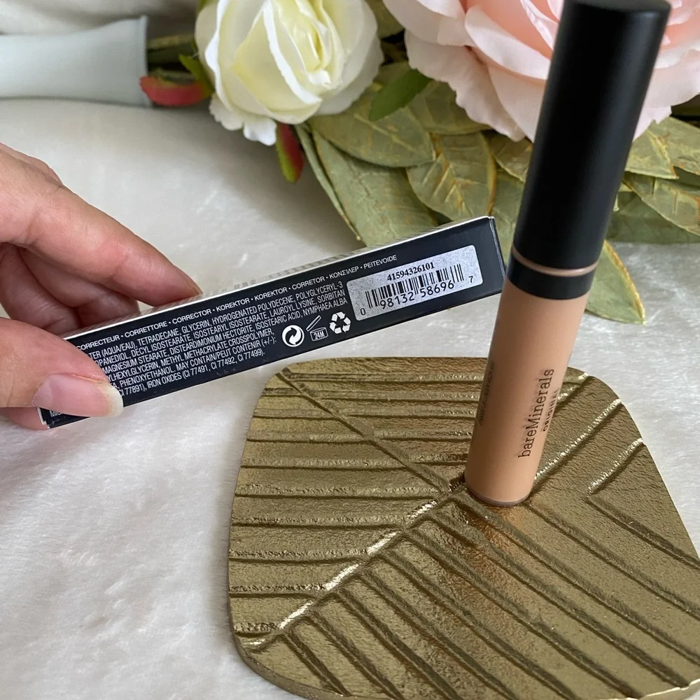 bareMinerals Liquid Concealer - LIGHT/ MED 2.5N